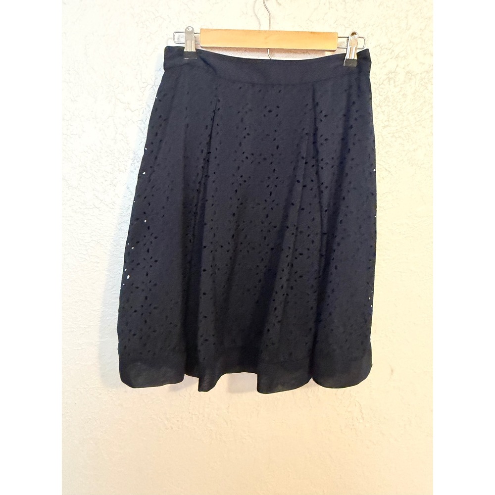 Vince Camuto Navy Blue Eyelet A-Line Skirt Exposed Zipper Size 4 Dark Academia